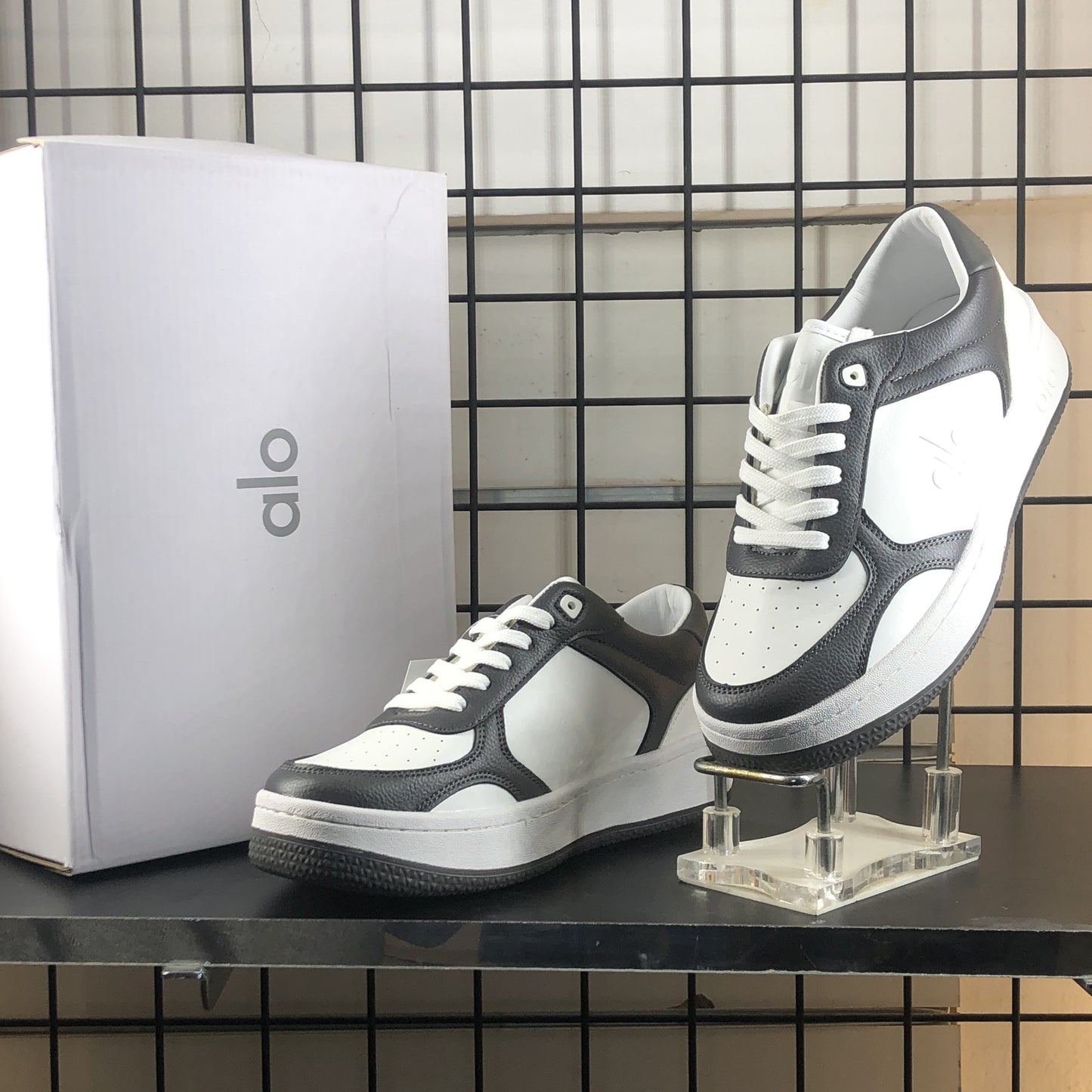 Alo Court Sneaker