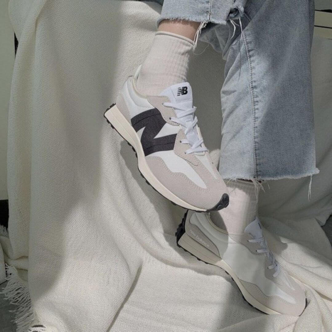 New Balance 327