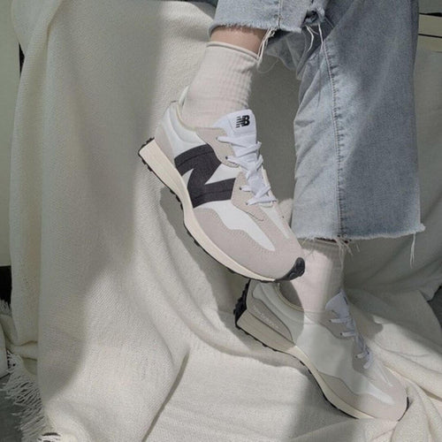 New Balance 327